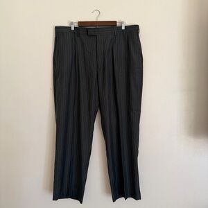 Perry Ellis Performance Gray Pinstripe Dress Pants Men’s 40x30 Business Casual